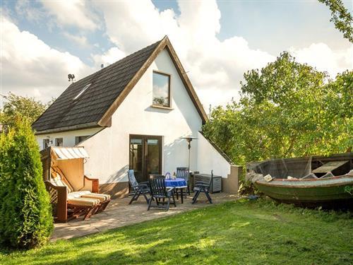 Sommerhus - 5 personer -  - Hauptstraße 22 (2 km von Bergen) - 18528 - Parchtitz