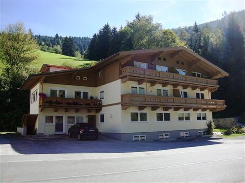 Holiday Home/Apartment - 4 persons -  - Dorf 2/Top - 5652 - Dienten Am Hochkönig