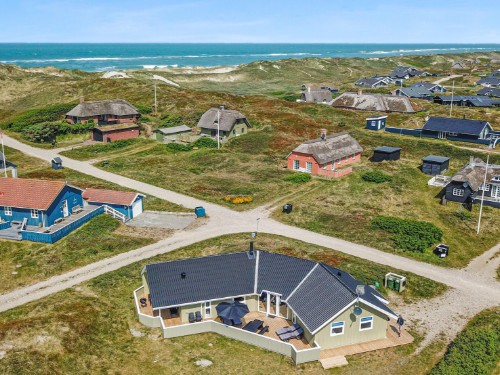 Sommerhus - 10 personer -  - Viktoriavej - Vejlby Klit - 7673 - Harboøre