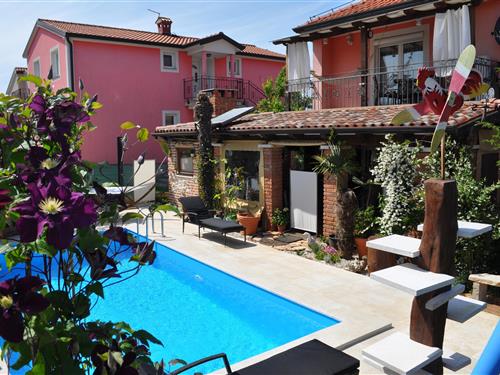 Holiday Home/Apartment - 4 persons -  - Fratrici - 52470 - Fratrici