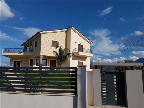 Holiday home - 8 persons -  - Aiyion - 25100