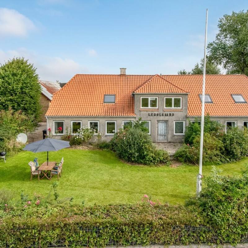 Sommerhus - 5 personer -  - Skovbyvej - Lebøl Strand - 6470 - Als