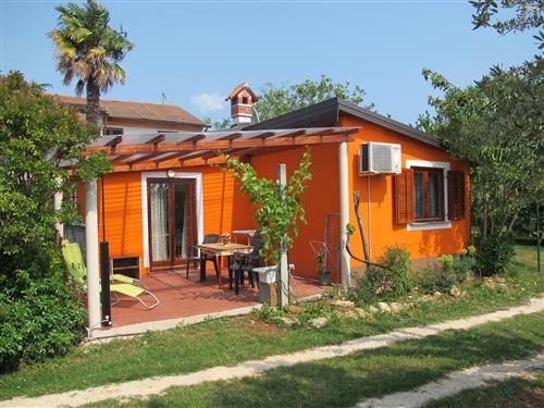 Holiday Home/Apartment - 3 persons -  - Babici - 52470 - Babici