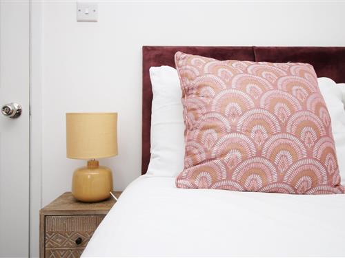 Holiday home - 5 persons -  - Holmes Hill Road - BS5 7JS - Bristol