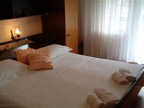 Holiday apartment - 2 persons -  - 21223 - Okrug Gornji