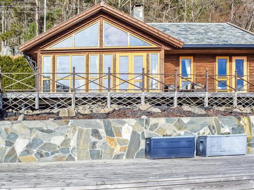 Holiday home - 8 persons -  - Sellegrodsveien - 4550 - Farsund