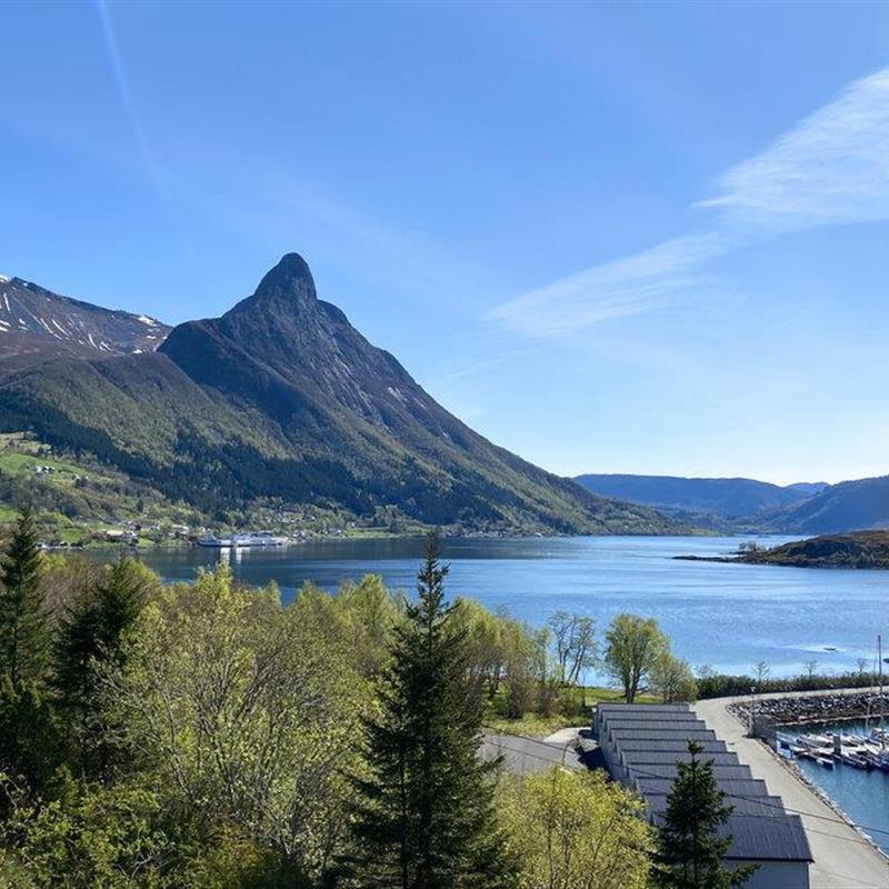 Sommerhus - 4 personer -  - Liadalsvegen 965 Nr. - 6152 - Ørsta