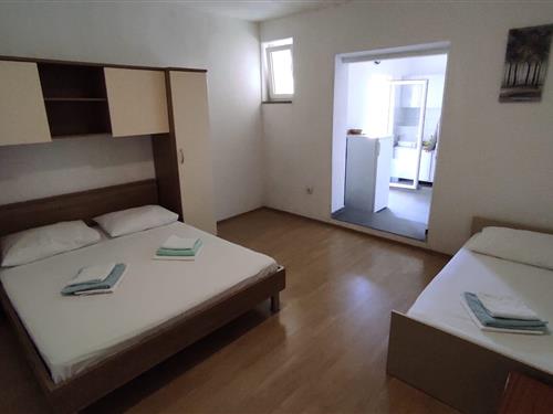 Semesterhus/Semesterlägenhet - 3 personer -  - Duce - 21310 - Duce