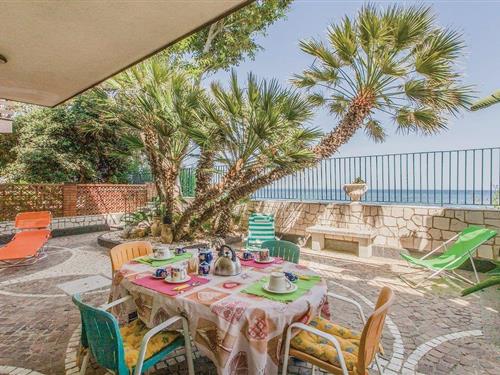 Fritidshus - 4 personer -  - Str.Priv.dei Limoni Praiola - Riposto - 95018 - Riposto Ct