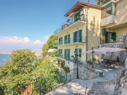 Fritidshus - 10 personer -  - Via Madonna della Libera - Castellammare Di Stabia - 80053 - C.Mmare Di Stabia -Na-