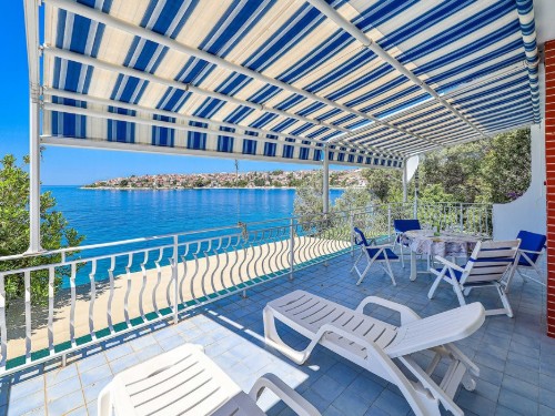 Feriehus - 7 personer -  - Obala Liveli - Ciovo - Okrug Gornji - 21223 - Okrug Gornji
