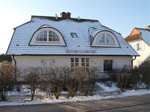 Ferienhaus - 3 Personen -  - Dorfstraße - 17459 - Zempin