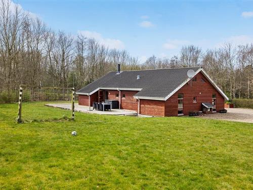 Sommerhus - 10 personer -  - Kongelysvej - Ålbæk Strand/Lihme - 7860 - Spøttrup