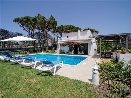 Holiday Home/Apartment - 6 persons -  - Vale Do Lobo - 8135-025