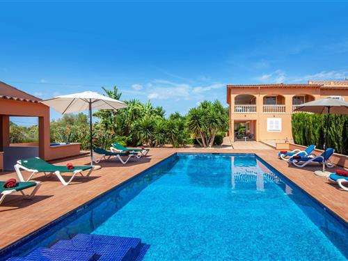 Holiday home - 9 persons -  - Carrer de sa Comuna - Ca'n Roser, Santa Maria - 07141 - Santa Maria