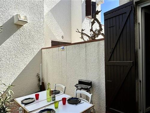 Holiday Home/Apartment - 4 persons -  - 66420 - Le Barcares