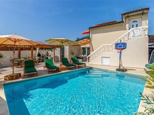 Holiday home - 6 persons -  - Kavran - Duga Uvala-Kavran - 52208 - Kavran