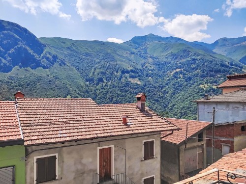 Holiday apartment - 5 persons -  - 22010 - Garzeno