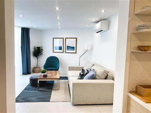 Villa - 6 personer -  - 21310 - Dalmatinska Županija