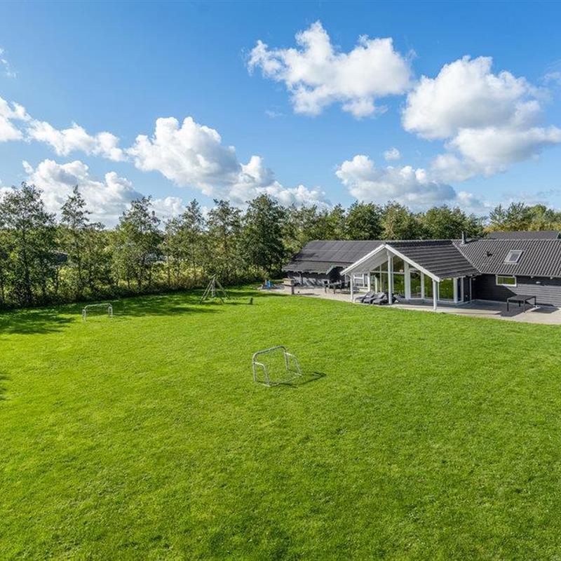 Sommerhus - 14 personer -  - Blommestien - Marielyst - 4872 - Idestrup