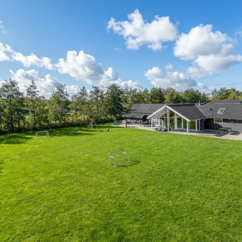 Sommerhus - 14 personer -  - Blommestien - Marielyst - 4872 - Idestrup