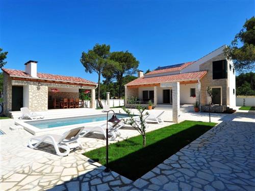 Holiday home - 8 persons -  - Bilice - 22000