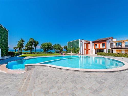 Holiday Home/Apartment - 5 persons -  - 37014 - Castelnuovo Del Garda