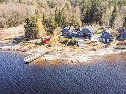 Holiday home - 12 persons -  - Stora Näsetvägen - 461 91 - Trollhättan