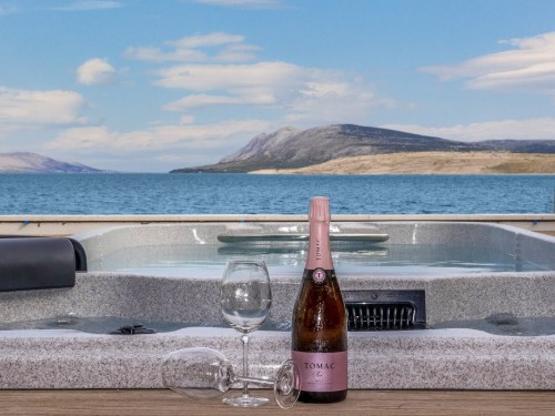 Holiday home - 10 persons -  - Caska - Pag-Novalja - 53291 - Novalja