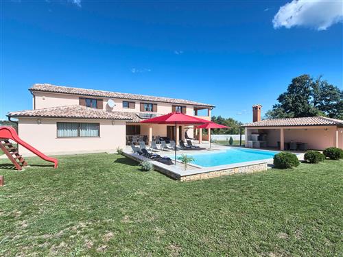 Holiday home - 14 persons -  - Pula/Manjadvorci - 52207