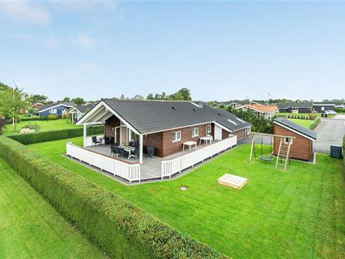 Holiday Home/Apartment - 8 persons -  - Pøt Strandby - 7130 - Juelsminde