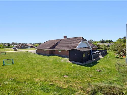 Holiday Home/Apartment - 10 persons -  - Brunbjergvej - Lodbjerg Hede - 6950 - Ringkøbing