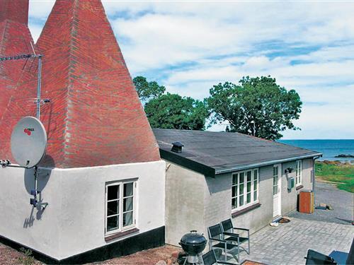Sommerhus - 6 personer -  - Strandstien - Listed - 3740 - Svaneke