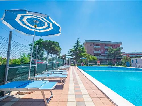 Holiday Home/Apartment - 6 persons -  - Viale Liechtenstein - 44022 - Lido Delle Nazioni