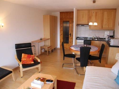 Holiday Home/Apartment - 4 persons -  - 1997 - Haute-Nendaz