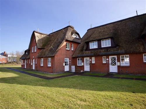 Holiday home - 8 persons -  - Am Kurhaus - 25845 - Nordstrand