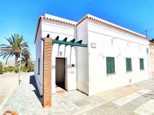 Feriehus - 6 personer -  - 04115 - Rodalquilar