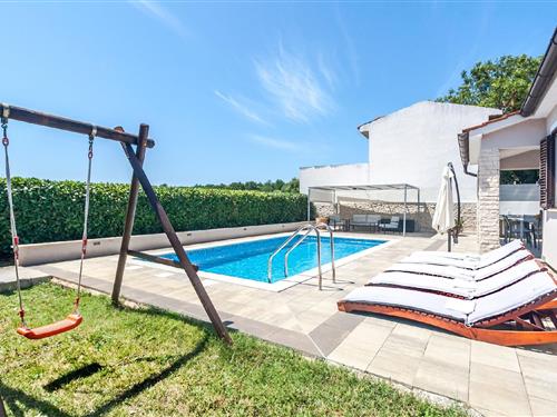 Holiday Home/Apartment - 7 persons -  - Marcana - 52206 - Marcana