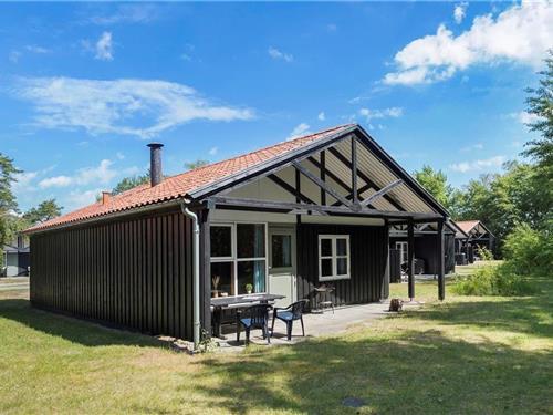 Sommerhus - 6 personer -  - Bøtølundvej - Marielyst - 4873 - Væggerløse