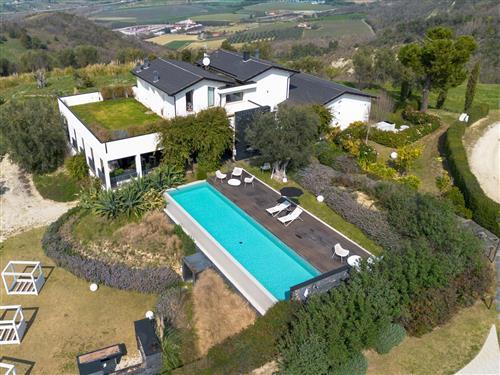 Sommerhus - 10 personer -  - Controguerra - 64010