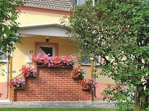 Holiday Home/Apartment - 8 persons -  - Dahlemer Str. - 54585 - Esch