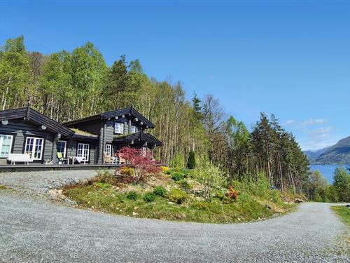 Feriehus - 6 personer -  - Tangavegen - Kvam/Hardanger - 5620 - Tørvikbygd