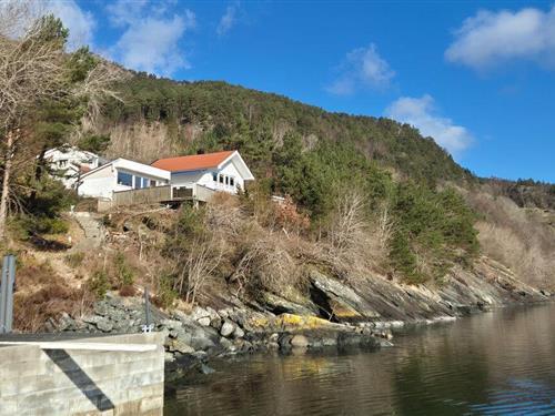 Holiday home - 11 persons -  - Finnåsvegen - Bømlo / Vestland - 5440 - Mosterhamn