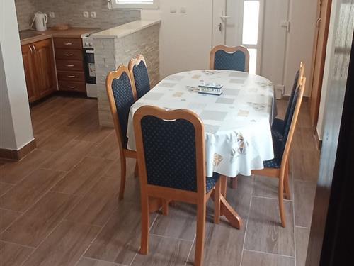 Holiday Home/Apartment - 4 persons -  - Ždrelac - 23263 - Ždrelac