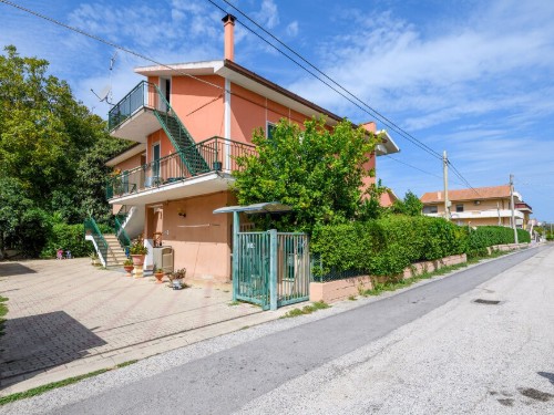 Ferieleilighet - 4 personer -  - Via Alfonso di Vestea - 65013 - Marina Di Sant'angelo