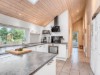 Image 12 - Kitchen