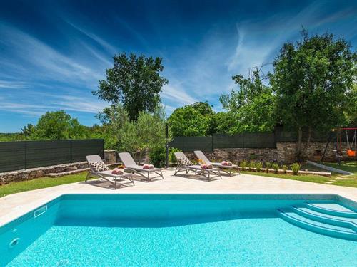 Holiday home - 8 persons -  - Manjadvorci - Barban - 52100 - Pula