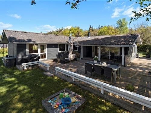 Sommerhus - 7 personer -  - Søren Jeppesens Vej - Skødshoved - 8420 - Knebel