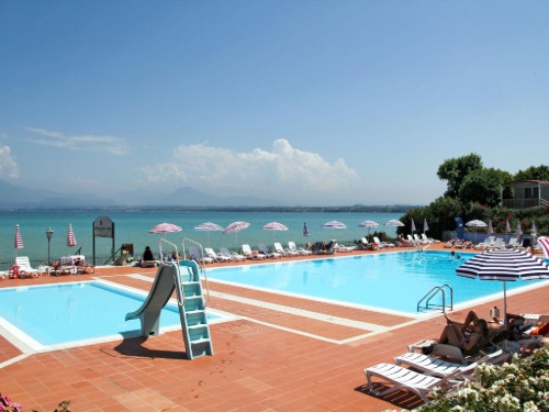 Holiday home - 4 persons -  - 37019 - Peschiera Del Garda