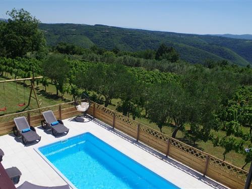 Holiday Home/Apartment - 6 persons -  - Risi - 52341 - Zminj